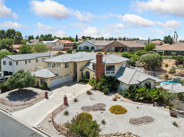 17970 Vista Point, Victorville, CA 92395