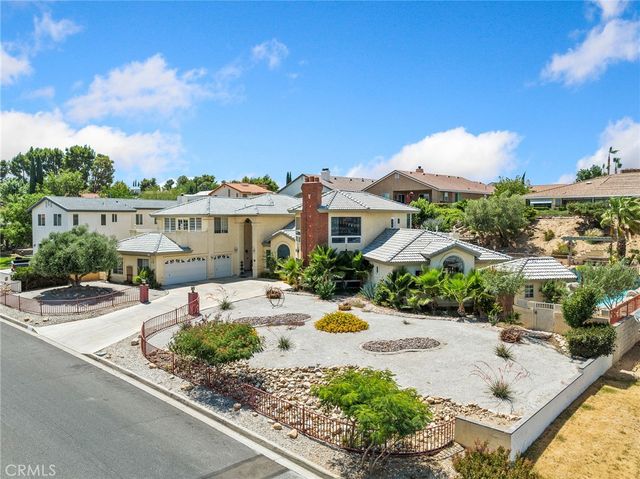 17970 Vista Point, Victorville, CA 92395