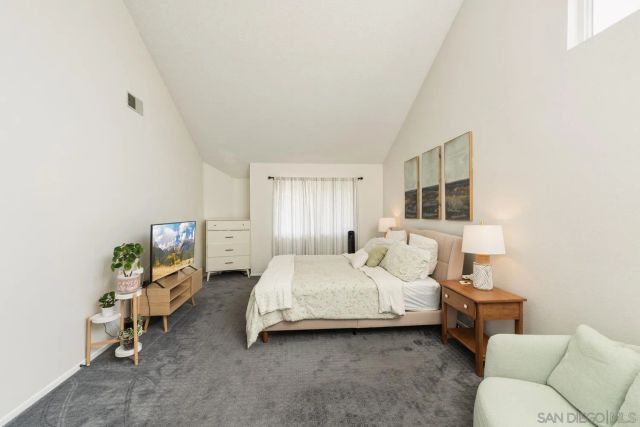 895 Connors Ct, Claremont, CA 91711