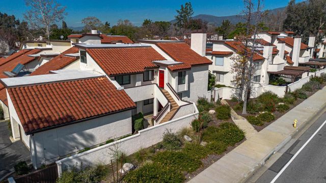895 Connors Ct, Claremont, CA 91711