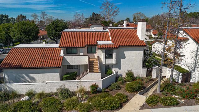 895 Connors Ct, Claremont, CA 91711