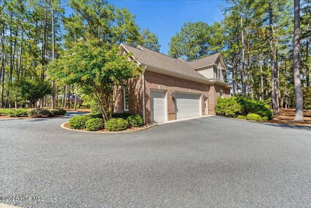 14 Rathlin Court, Pinehurst, NC 28374