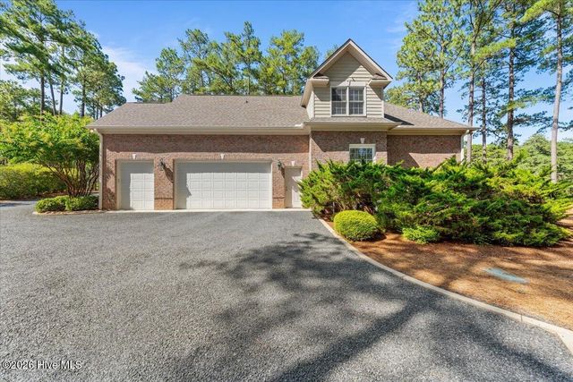 14 Rathlin Court, Pinehurst, NC 28374