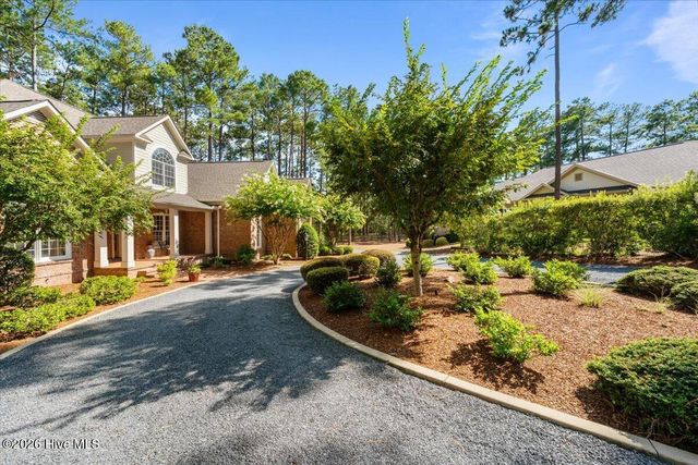 14 Rathlin Court, Pinehurst, NC 28374