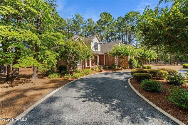 14 Rathlin Court, Pinehurst, NC 28374