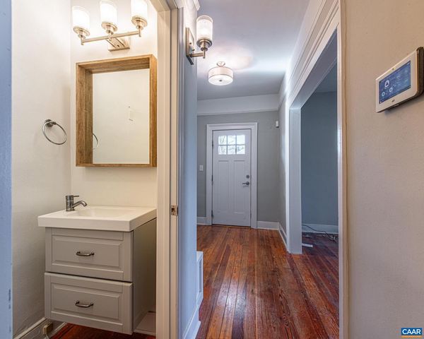 430 11TH ST, Charlottesville, VA 22903