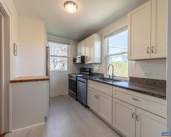 430 11TH ST, Charlottesville, VA 22903