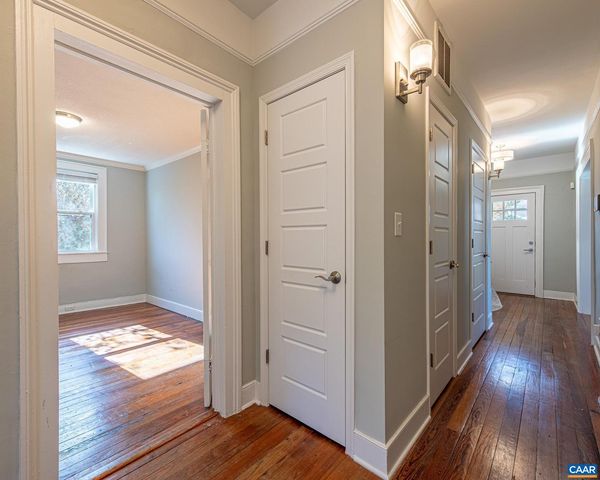 430 11TH ST, Charlottesville, VA 22903