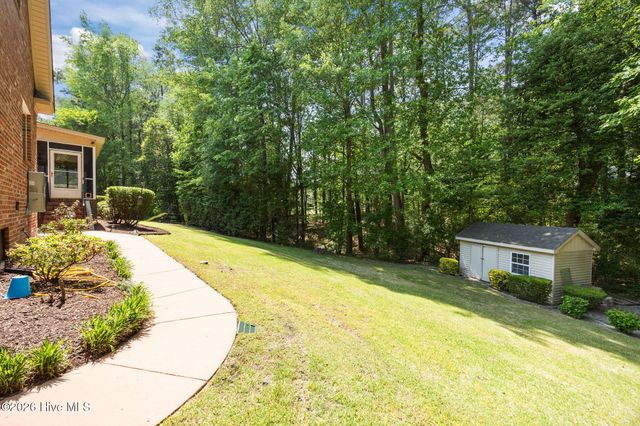 2800 Marylebone Circle, Greenville, NC 27858