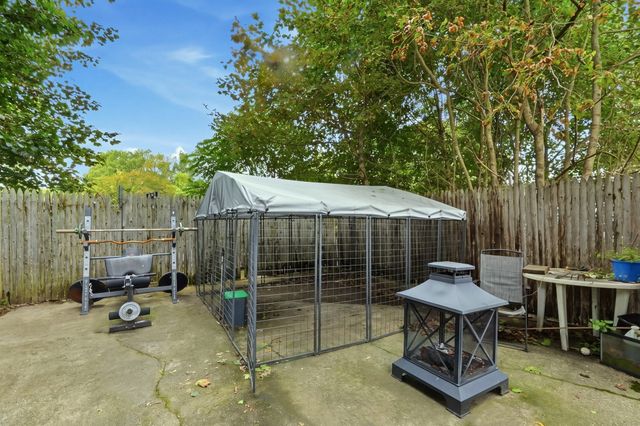10 Mildred Ave, Worcester, MA 01603