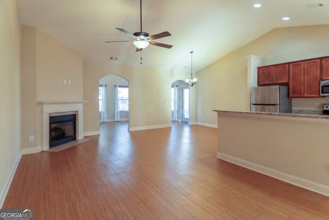 848 Crossroads Court, Social Circle, GA 30025