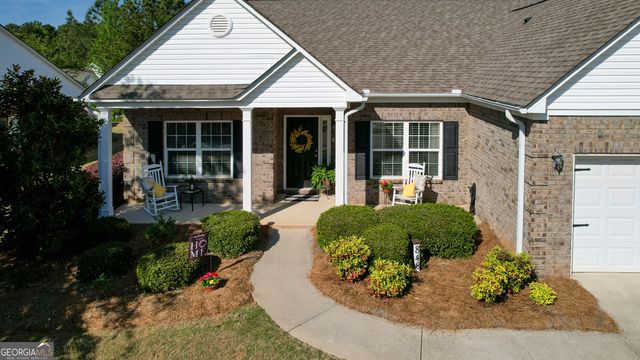 848 Crossroads Court, Social Circle, GA 30025