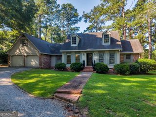 4476 Rivoli Drive, Macon, GA 31210
