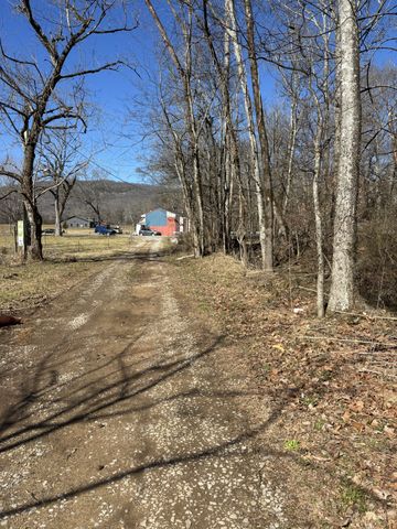 15634 Old State Highway 28, Pikeville, TN 37367