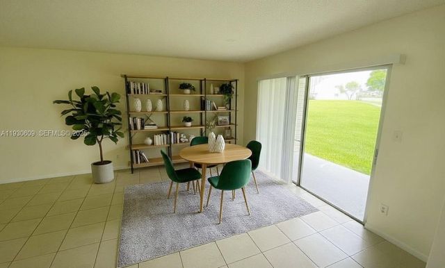 3417 NW 44th St 104, Oakland Park, FL 33309