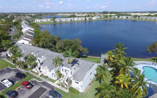 3417 NW 44th St 104, Oakland Park, FL 33309