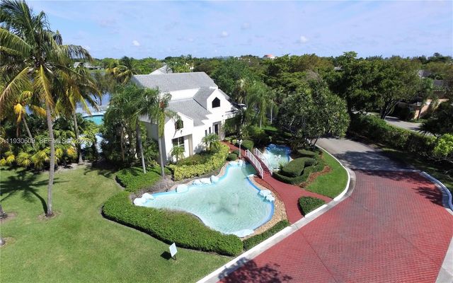 3417 NW 44th St 104, Oakland Park, FL 33309