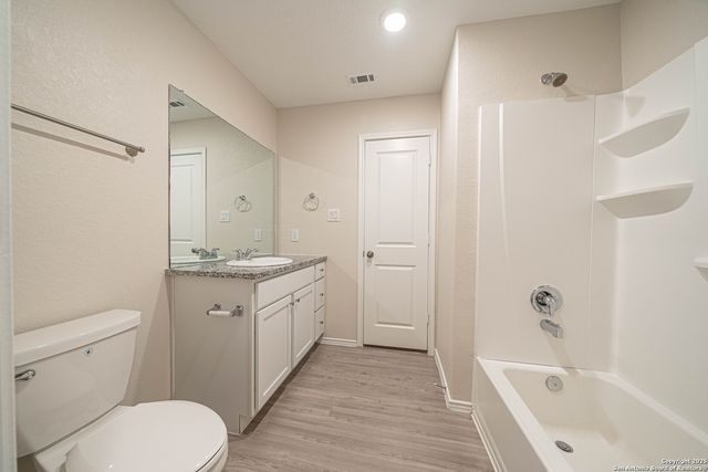 2818 Gustavo, Converse, TX 78109