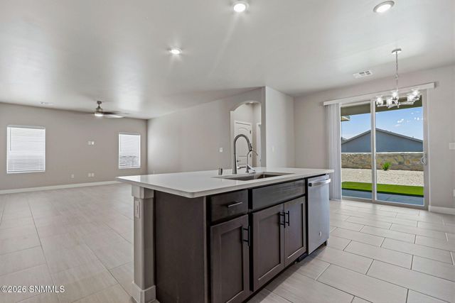 3512 King Fisher Street, Las Cruces, NM 88012