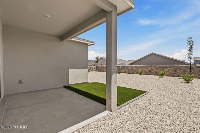3512 King Fisher Street, Las Cruces, NM 88012