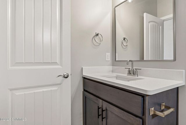 3512 King Fisher Street, Las Cruces, NM 88012