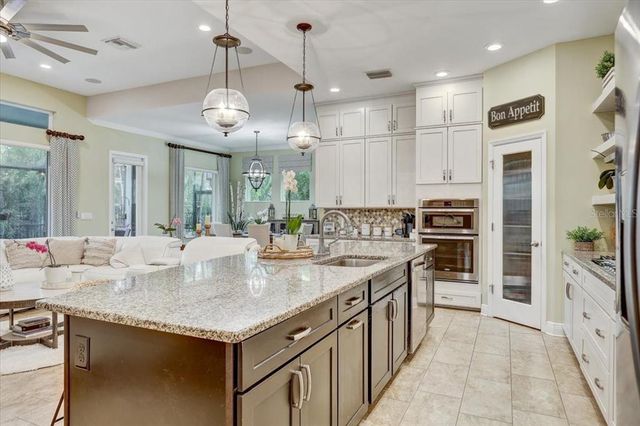 7209 MEETING HOUSE LANE, Apollo Beach, FL 33572