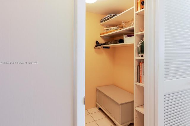 2000 Coco Plum Drive 301, Marathon, FL 33050