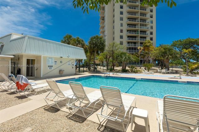 2000 Coco Plum Drive 301, Marathon, FL 33050