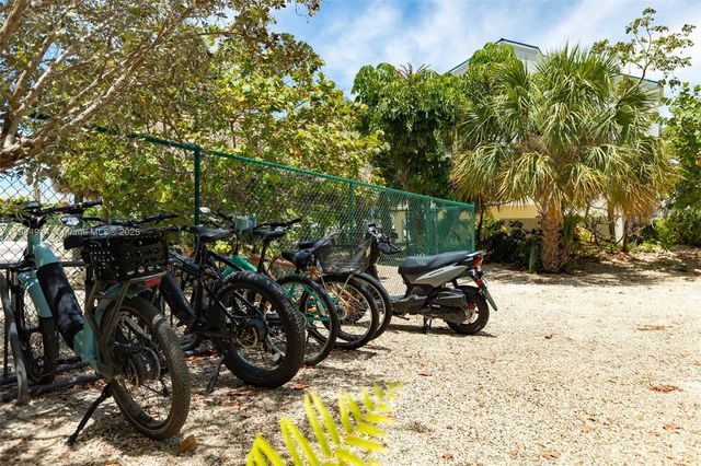 2000 Coco Plum Drive 301, Marathon, FL 33050