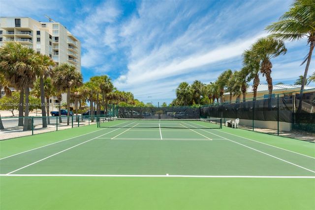 2000 Coco Plum Drive 301, Marathon, FL 33050