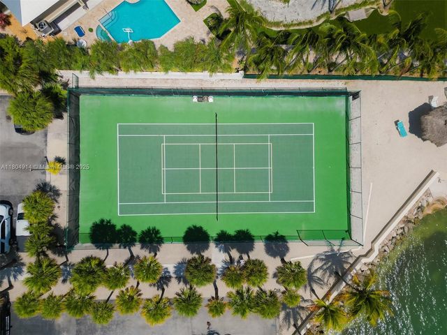 2000 Coco Plum Drive 301, Marathon, FL 33050