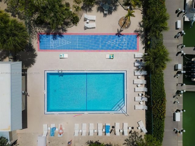 2000 Coco Plum Drive 301, Marathon, FL 33050