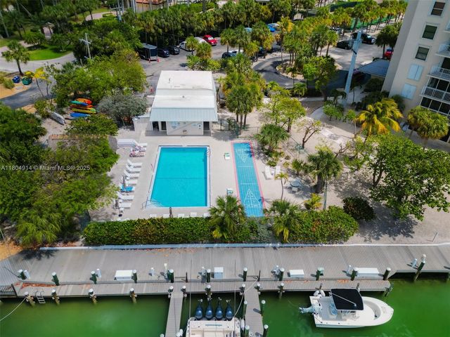 2000 Coco Plum Drive 301, Marathon, FL 33050