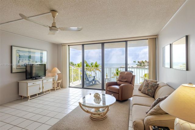 2000 Coco Plum Drive 301, Marathon, FL 33050