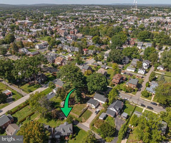 117 MANAVON ST, Phoenixville, PA 19460