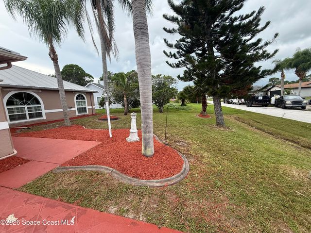 1506 Heartwellville Street NW, Palm Bay, FL 32907