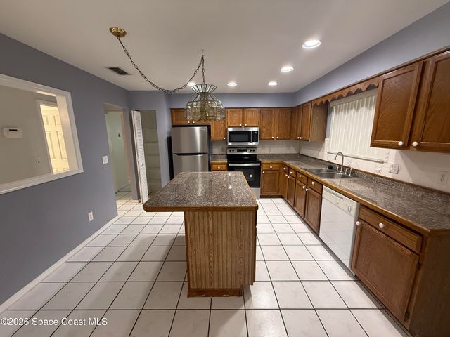 1506 Heartwellville Street NW, Palm Bay, FL 32907