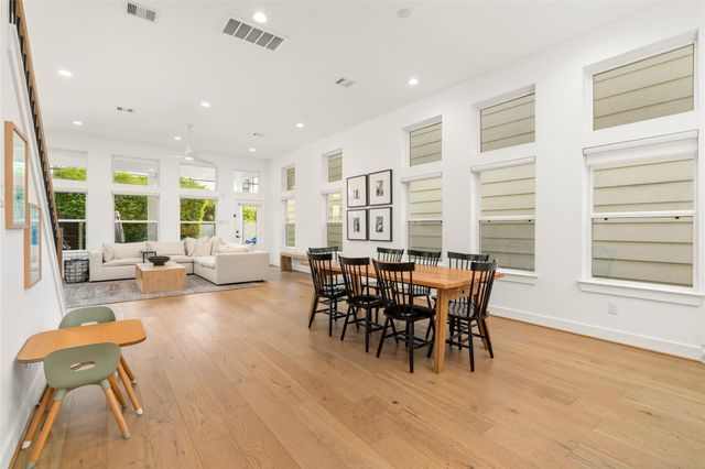 804 Aurora Street, Houston, TX 77009