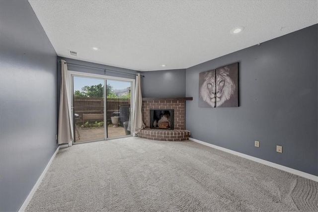 10236 Cedarbrooke Lane, Kansas City, MO 64131