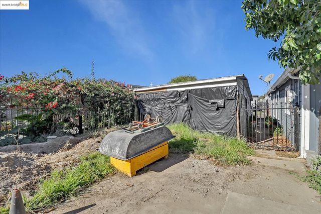 1507 48Th Ave, Oakland, CA 94601