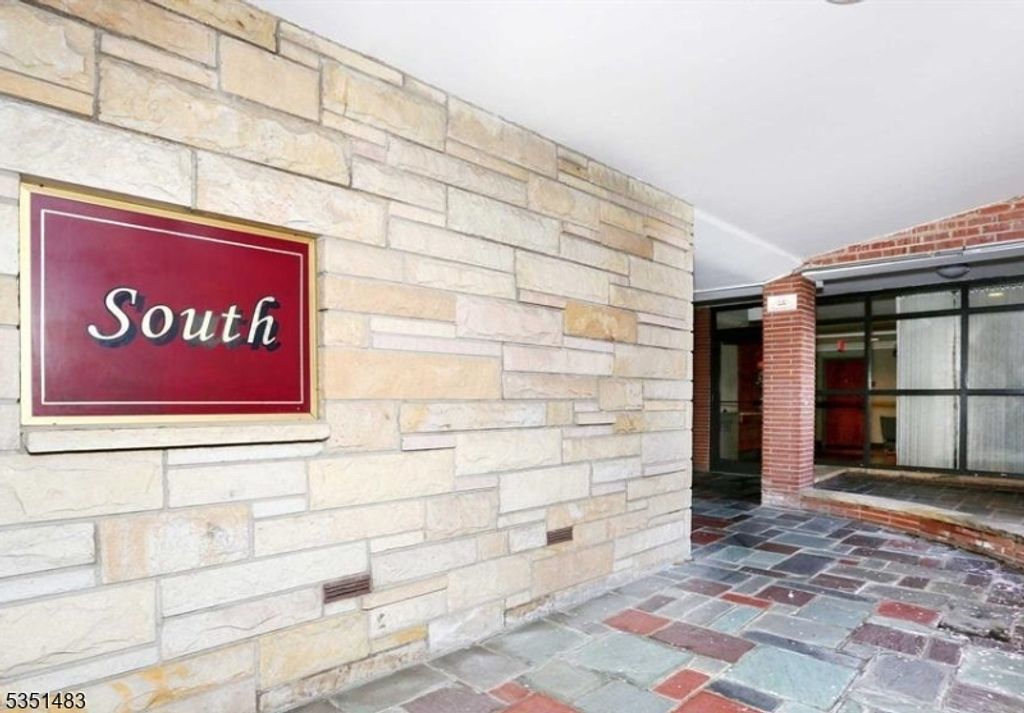 208 Anderson St 7C, Hackensack City, NJ 07601 — photo 2