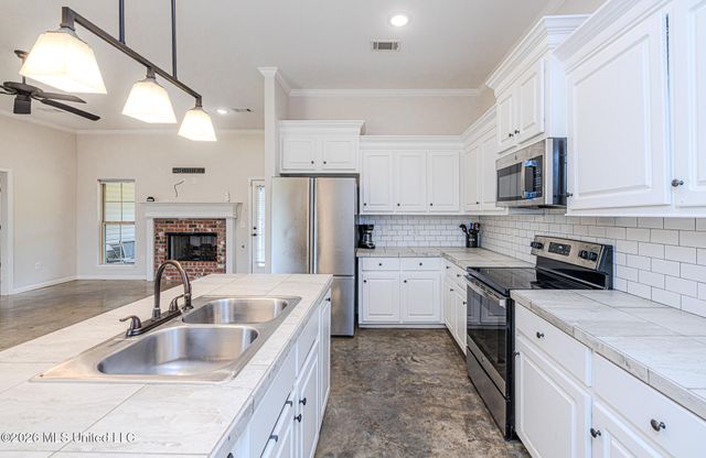 508 Fairway Avenue, Byram, MS 39272