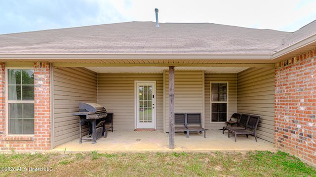 508 Fairway Avenue, Byram, MS 39272