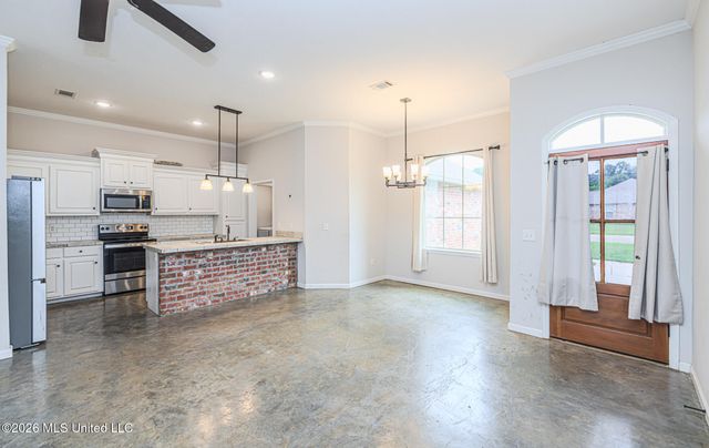 508 Fairway Avenue, Byram, MS 39272