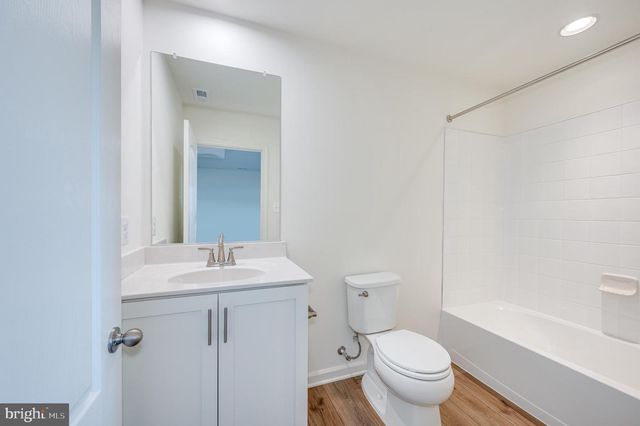 115 TUXFORD RD, Falling Waters, WV 25419