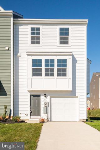 115 TUXFORD RD, Falling Waters, WV 25419