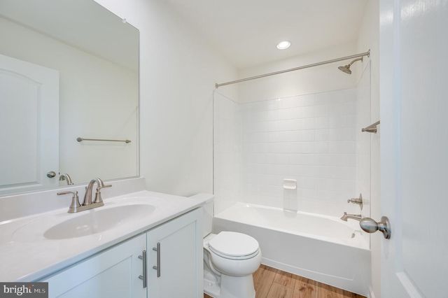 115 TUXFORD RD, Falling Waters, WV 25419