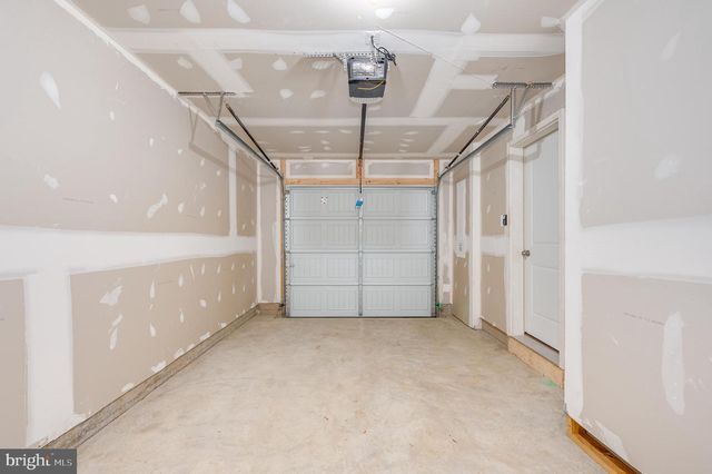 115 TUXFORD RD, Falling Waters, WV 25419