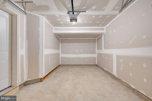 115 TUXFORD RD, Falling Waters, WV 25419