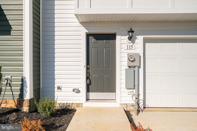 115 TUXFORD RD, Falling Waters, WV 25419